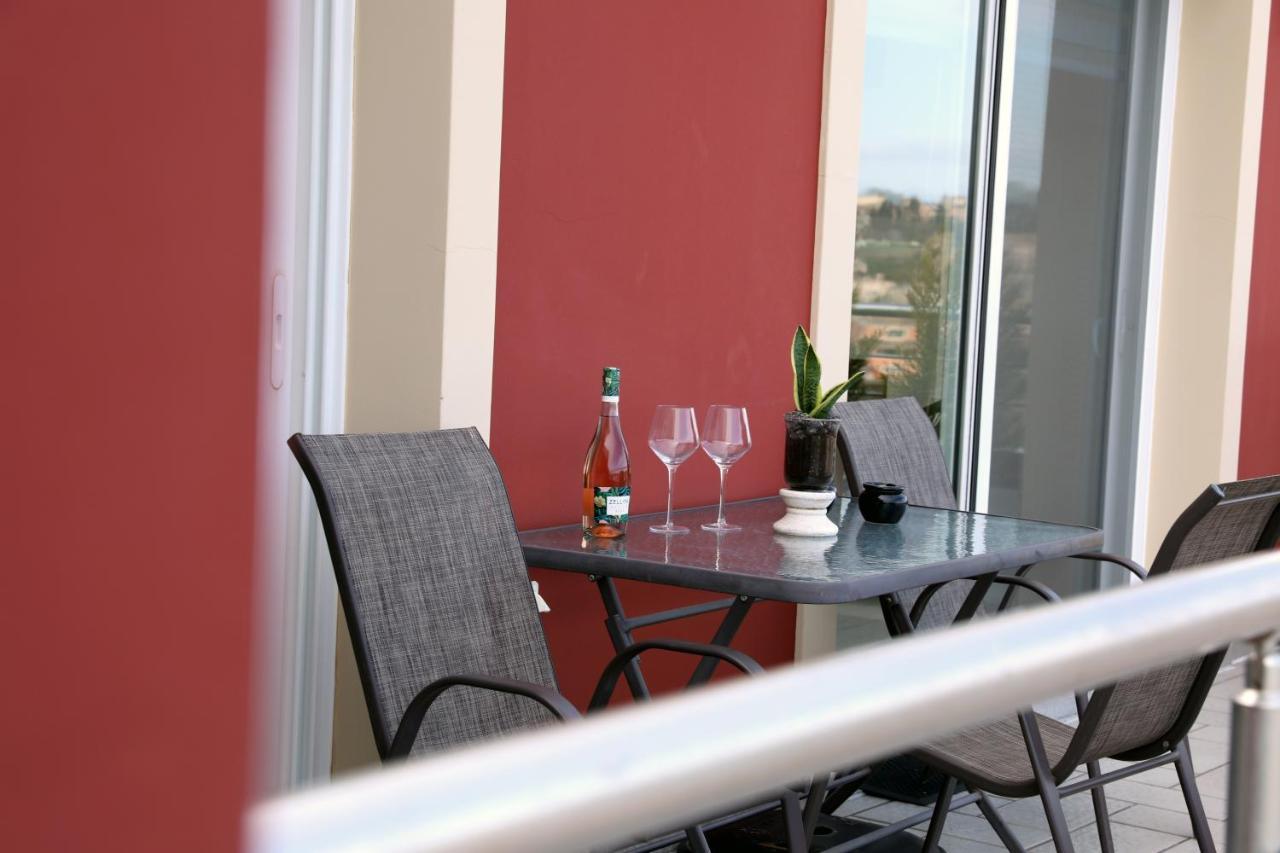 Kanalia View Apartment Bagian luar foto